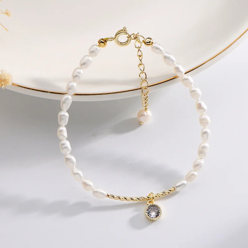Natural freshwater pearl bracelet charming round zircon pendant Baroque pearl bracelet suitable for elegant jewelry for girls and friends 250102