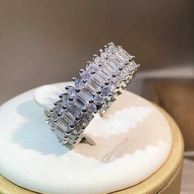 Unique brand new luxury jewelry 925 sterling silver marquis cut white AAAA cubic zirconia womens wedding ringXJ250412