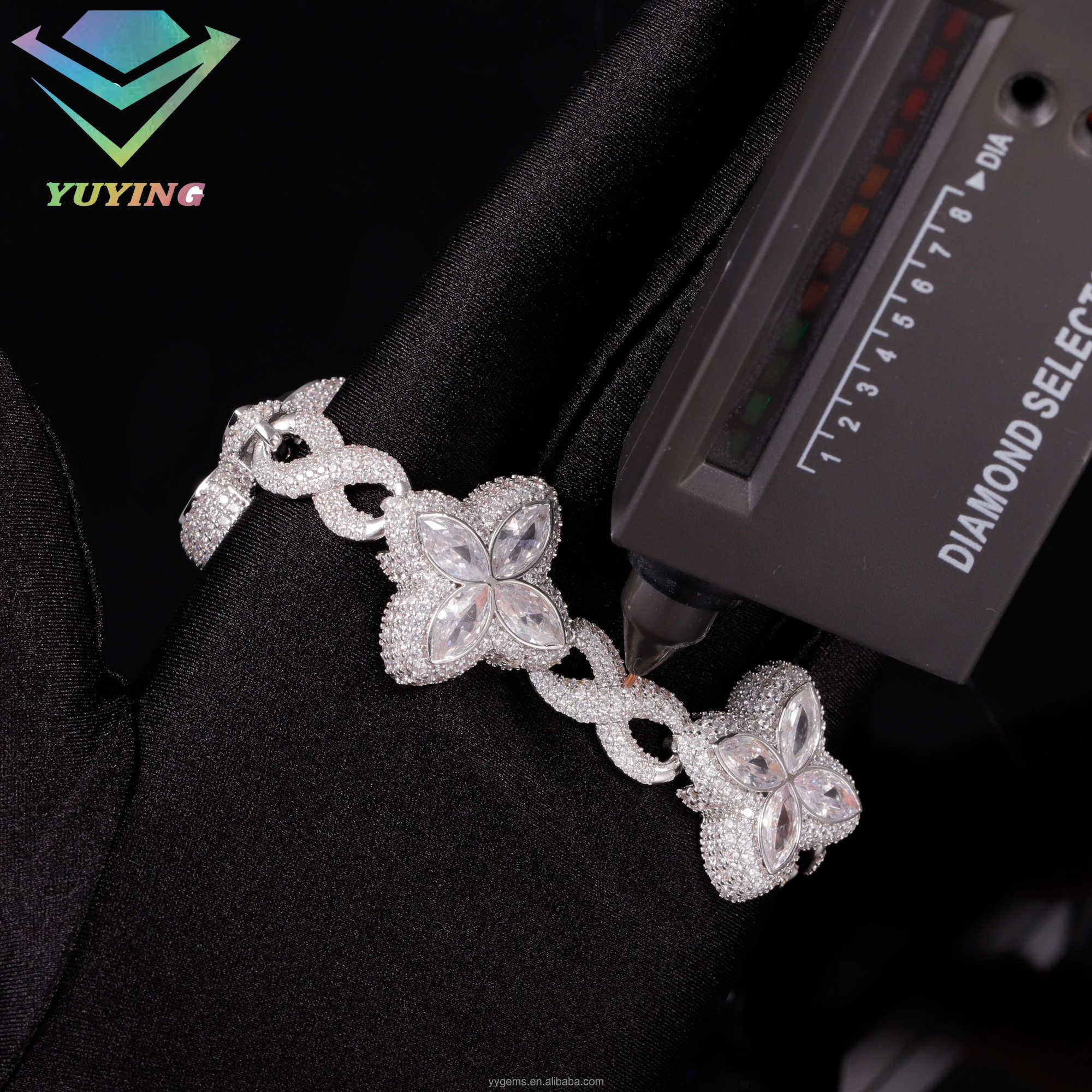 In Stock 925 Sterling Silver Gold Plated Iced Out VVS Moissanite Diamond Lucky Clover Bracelet for Hip Hop Jewelry