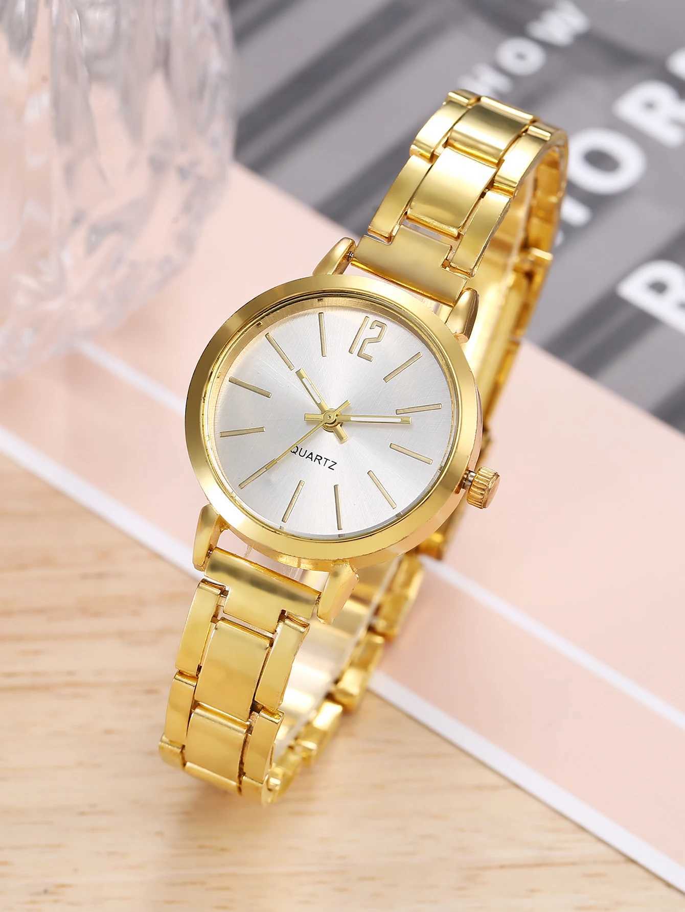 Fashion Gold Compact Womens Quartz and Set Gift Daily Travel Suit W250104