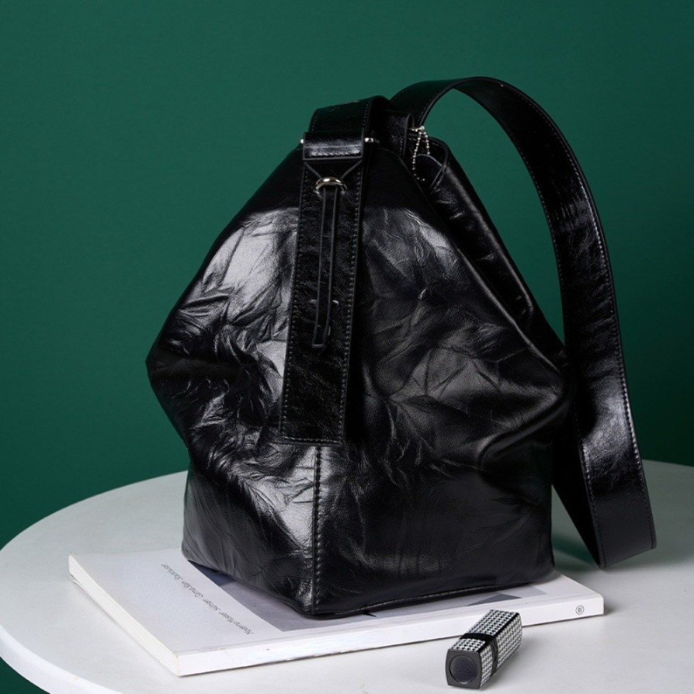 New Vintage Advanced Large Capacity Elegant Messenger Ruched Drawstring Barrel-Shaped Shoulder Moda Lazy Solid Crossbody Bag