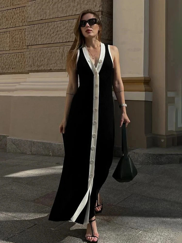 Contrast Knit Long Dress Women Sleeveless V-neck Slim Hip Package Female Dresses 2024 Casual Single Breasted Elegant Lady Robe 250102