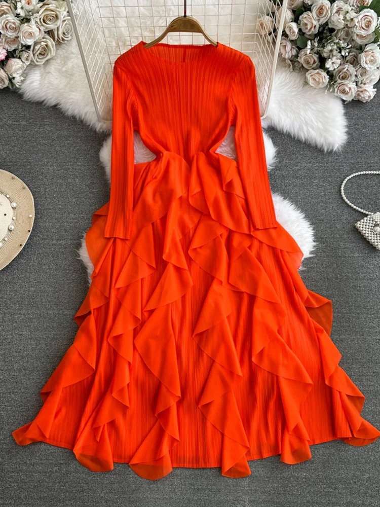 XFPV Women High Waist Pleated Ruffles Korean Version A-line Dresses Mid Length O-Neck Long sleeve Vestidos Spring 2025 SM10284 250103