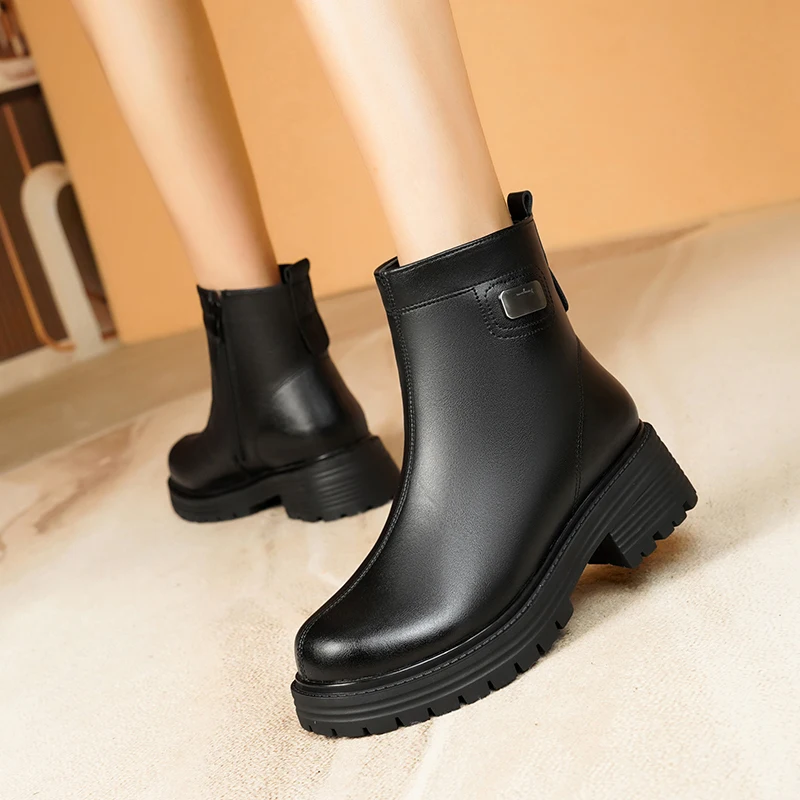 AIYUQI Ankle Boots Women Genuine Leather Natural Wool Snow Boots Women Anti Slip Large Size Women's Motorcycle Boots