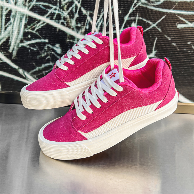 Free shipping new designer casual shoes womens mens sneakers Low cut canvas shoes outdoor sports women men skate trainers