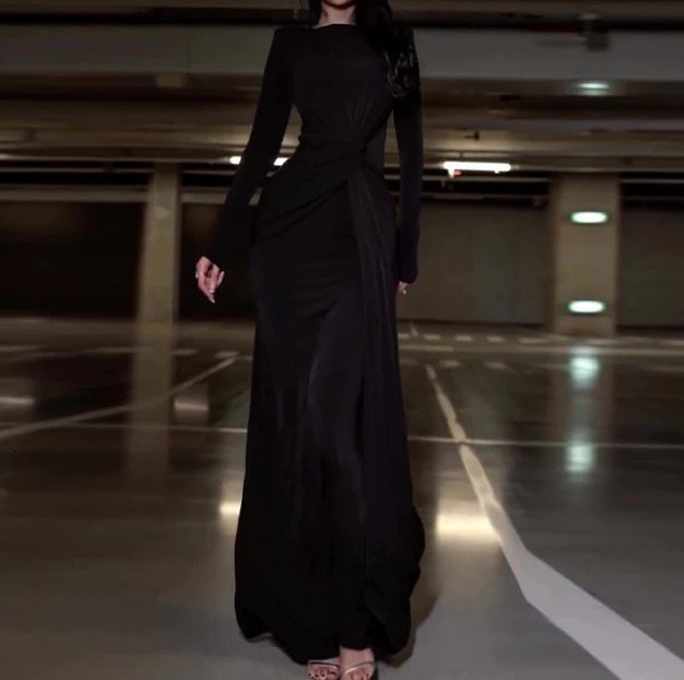 2025 autumn and winter sexy and elegant evening dress with round neck slim fit high waist and hip embrace long sleeved dress 250103