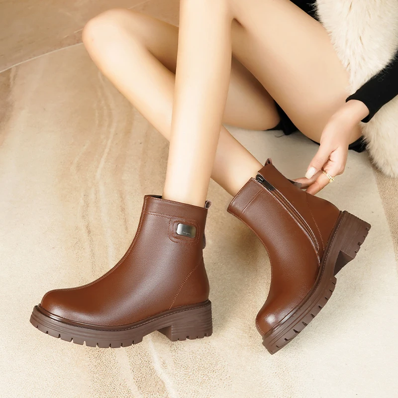 AIYUQI Ankle Boots Women Genuine Leather Natural Wool Snow Boots Women Anti Slip Large Size Women's Motorcycle Boots