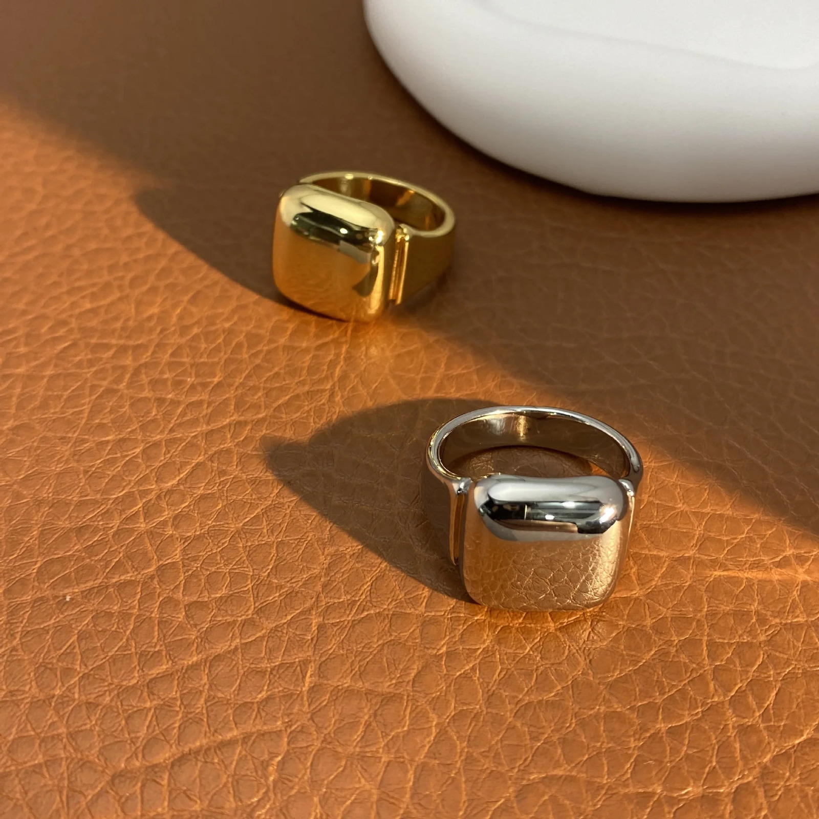 Stainless Steel Square Rings for Women Man Couple Ring Metal Smooth Surface Block Jewelry Punk Party Gift Simple n 250103