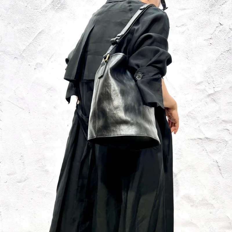 Vintage Cowhide Genuine Leather Bucket Bag Single Shoulder Crossbody Straps Adjustable Handbags Fashion Solid Purses