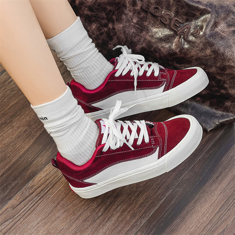 Free shipping 2025 new designer casual shoes womens mens sneakers Low cut canvas shoes outdoor sports women men skate trainers