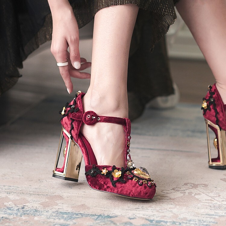 Light Blue Silk Women T-Strap Pumps Platform Metal Wers Decor Wine Red Wedding Shoes 10Cm Fretwork High Heels Chaussure Femme
