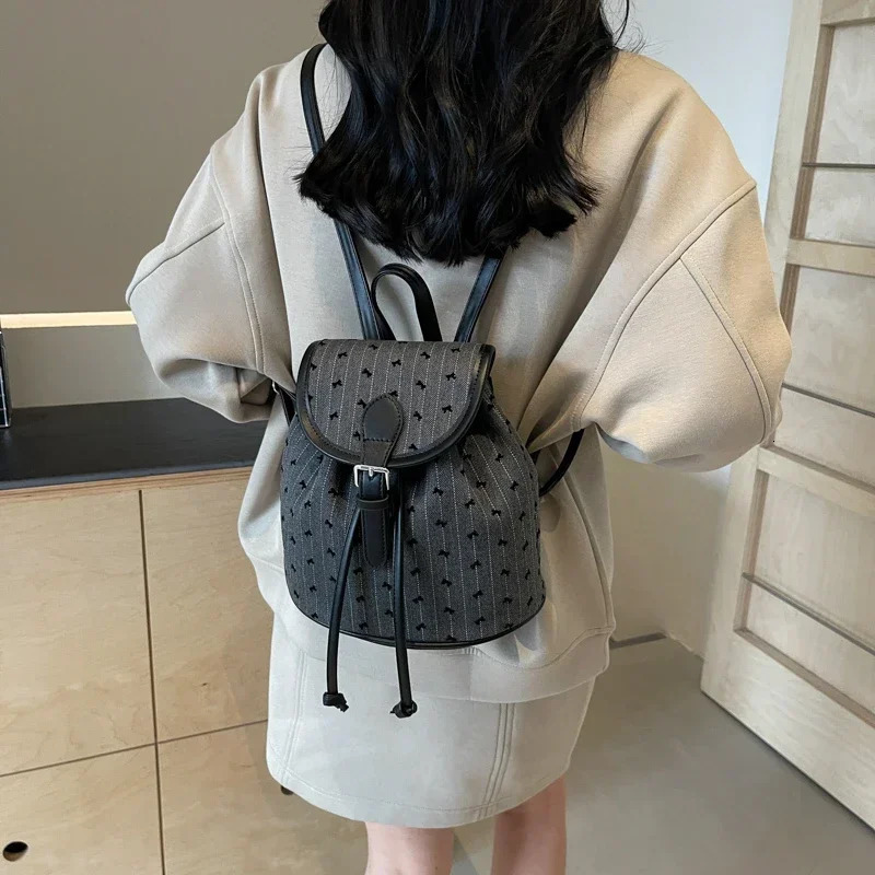 Fashion Retro Oxford Backpack Womens Mini Plaid Bow Heart Embroidery Backpacks Y2K Cute Versatile Small Zipper Shoulder Bag 250102