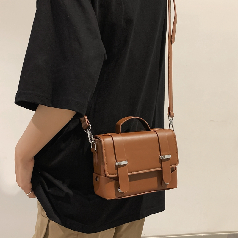Minimalist Men's Shoulder Fashionable Male PU Leather Crossbody Bags Small Flip Style Messenger Bag For Men Designer Handbag