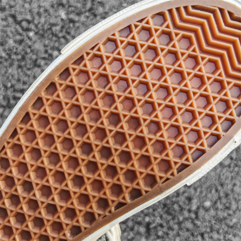 Free shipping 2025 new designer casual shoes womens mens sneakers Low cut canvas shoes outdoor sports women men skate trainers