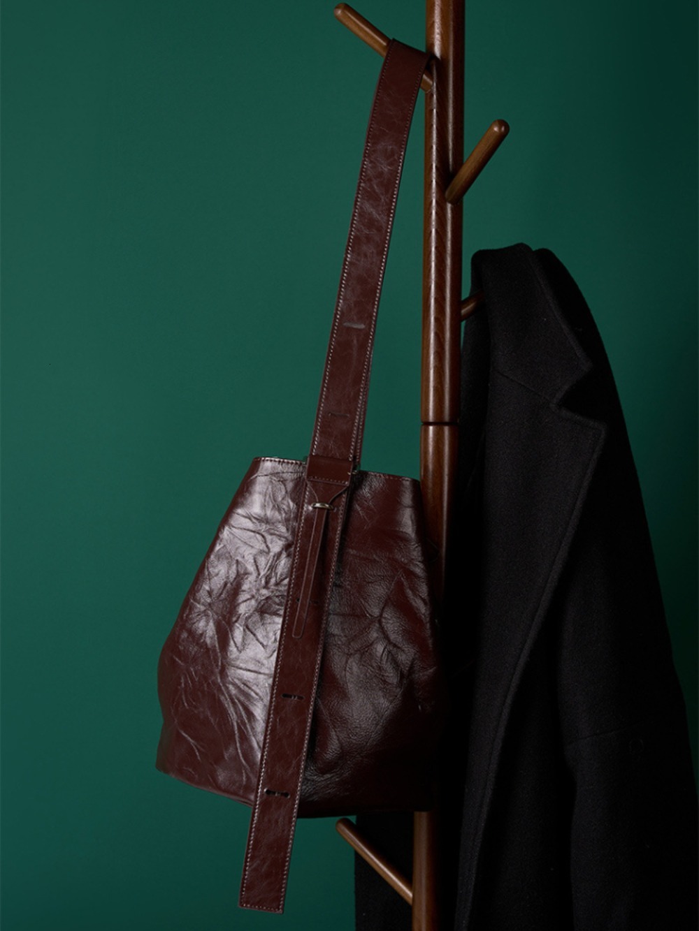 New Vintage Advanced Large Capacity Elegant Messenger Ruched Drawstring Barrel-Shaped Shoulder Moda Lazy Solid Crossbody Bag