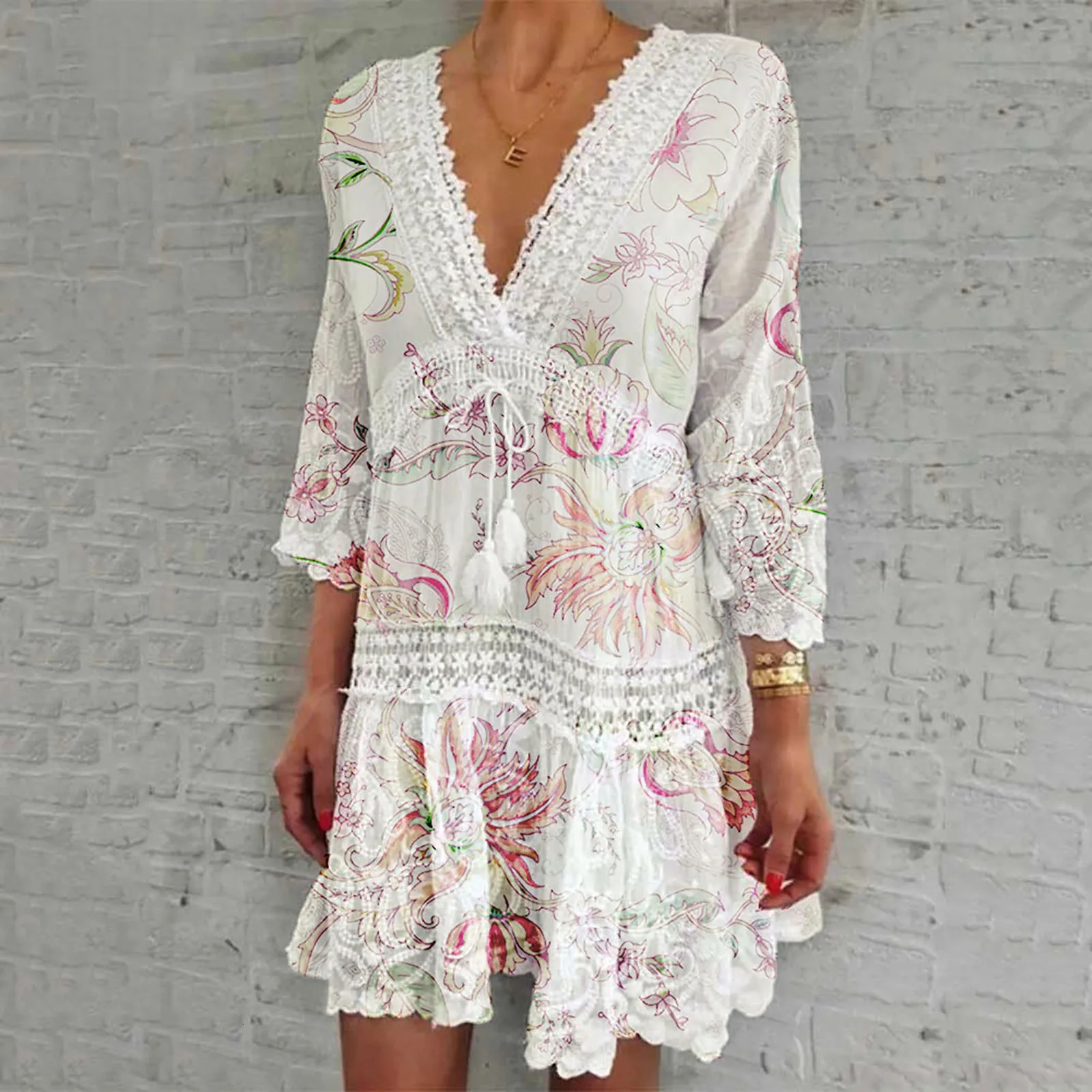 Womens Summer Retro Bohemian V-neck Jacquard Beach Dress Fashionable and Sexy Hollow Tie Bikini Flip Dress 250103