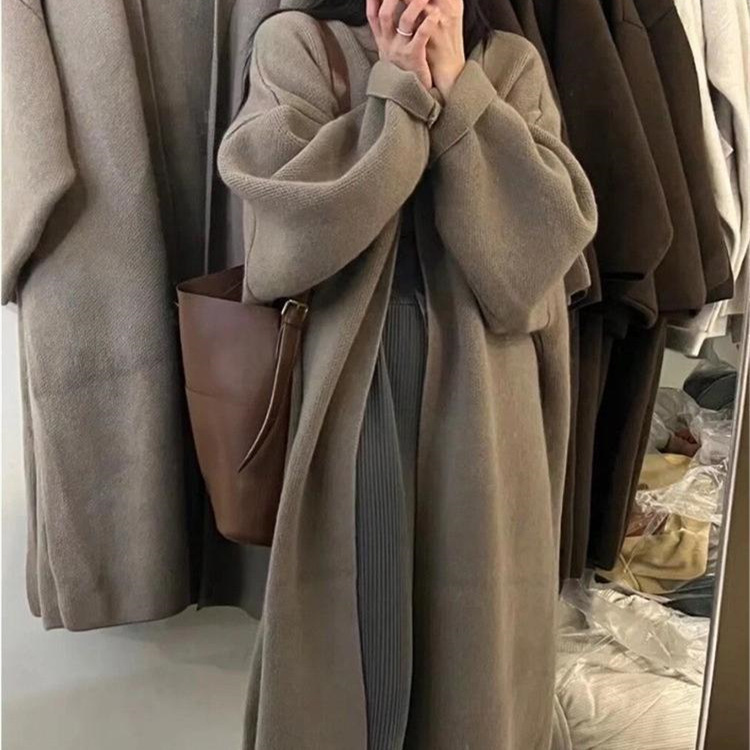 High End Knitted Cardigan Sweater for Women Mid to Long Style Solid Color Lazy Style Over the Knee Loose Fit Oversized Commuting Jacket for Autumn and