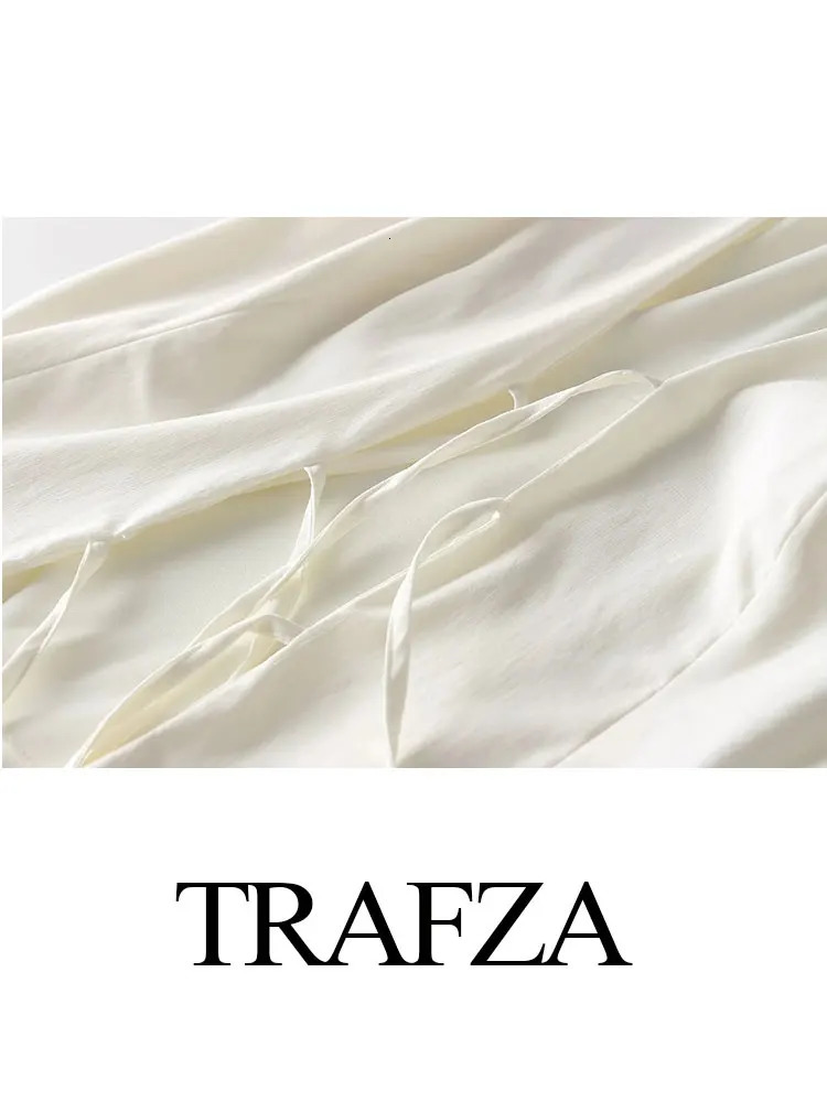 TRAFZA Womens Fashion Lace Vest V-neck Sleeveless Top Y2K Retro Solid Womens Summer Sexy Party Vest 250103