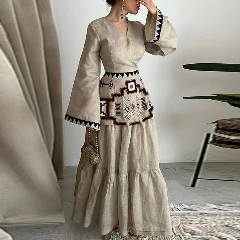 Retro ethnic style printed patch work womens casual cotton linen loose A-line dress womens V-neck sparkling sleeves Bohemian long dress 250103