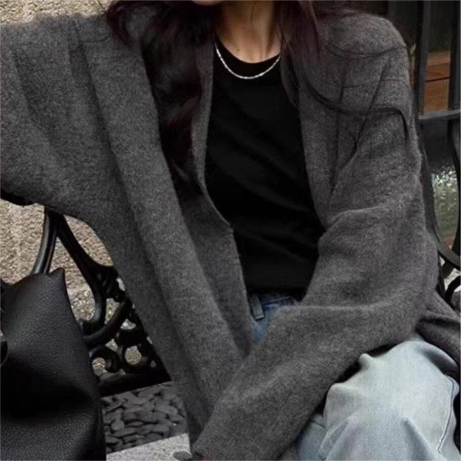 High End Knitted Cardigan Sweater for Women Mid to Long Style Solid Color Lazy Style Over the Knee Loose Fit Oversized Commuting Jacket for Autumn and