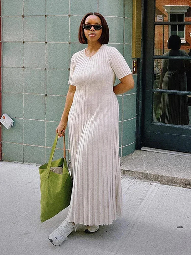 Ladies Knitted Short Sleeve Pleated Long Dress Fashion Spring Summer Women Dress Hip Package O Neck Female Vestidos 250102
