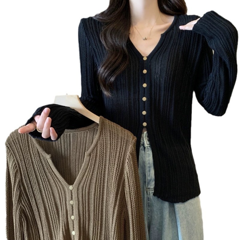 Coffee Colored V-neck Mid Length Knitted Base Sweater for Women in Autumn New Maillard Sweater with Split Top Inside