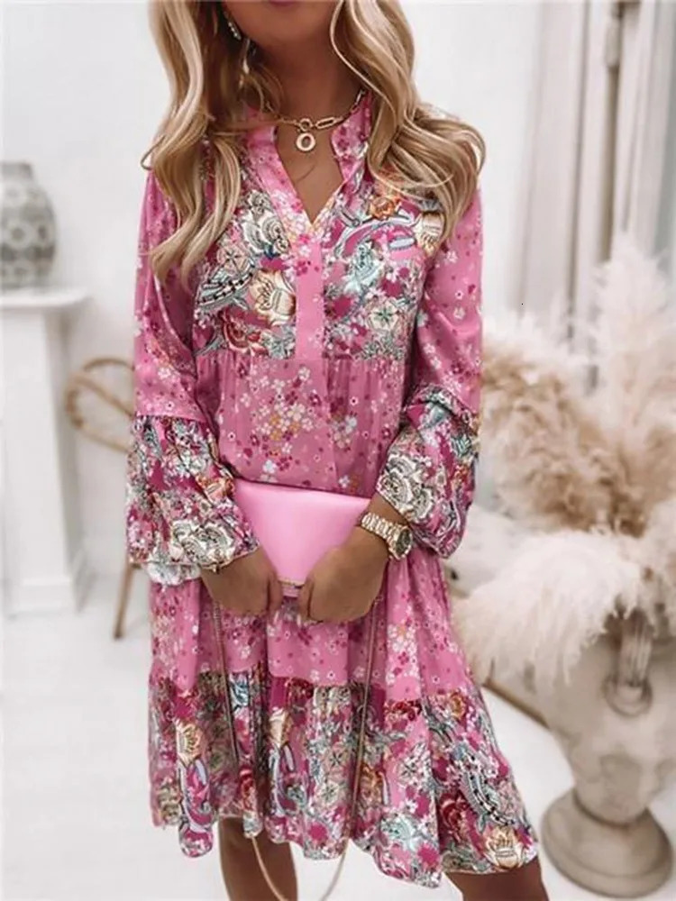 Womens floral print midi dress elegant pleated flame sleeve casual dress womens V-neck loose bohemian beach holiday dress 250103