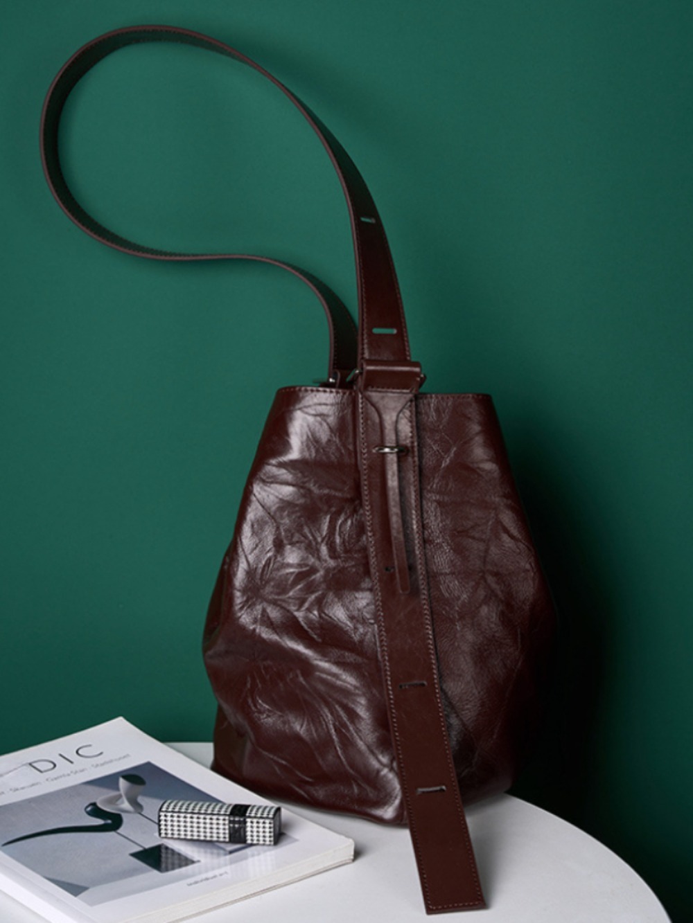 New Vintage Advanced Large Capacity Elegant Messenger Ruched Drawstring Barrel-Shaped Shoulder Moda Lazy Solid Crossbody Bag