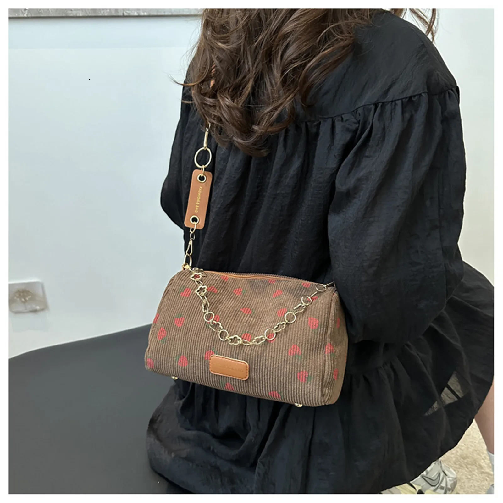 Strawberry Printed Crossbody Mini Bags Corduroy Fresh Ins Style Underarm Bag Refined Female Student Travel Shoulder 241226