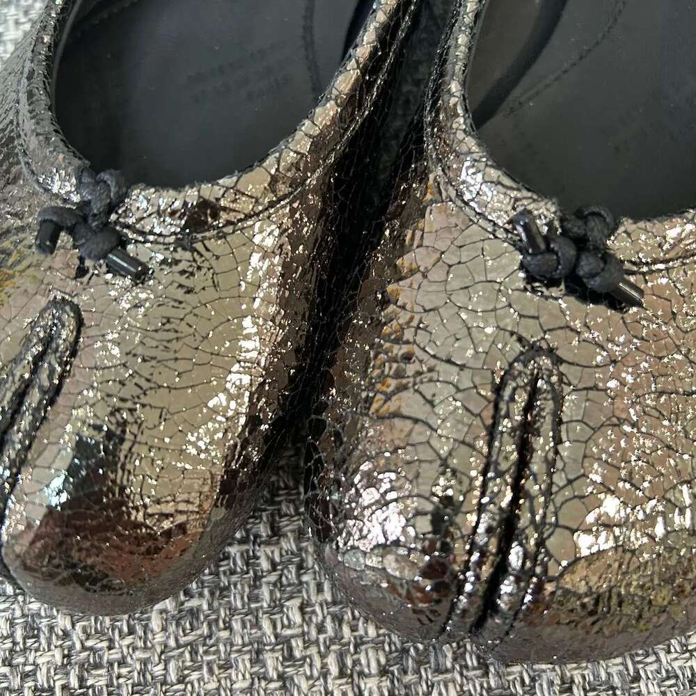 Genuine Leather Tabi Handmade Women Flats High Quality Sheepskin Female Boat Shoes Design Split-Toe Mules