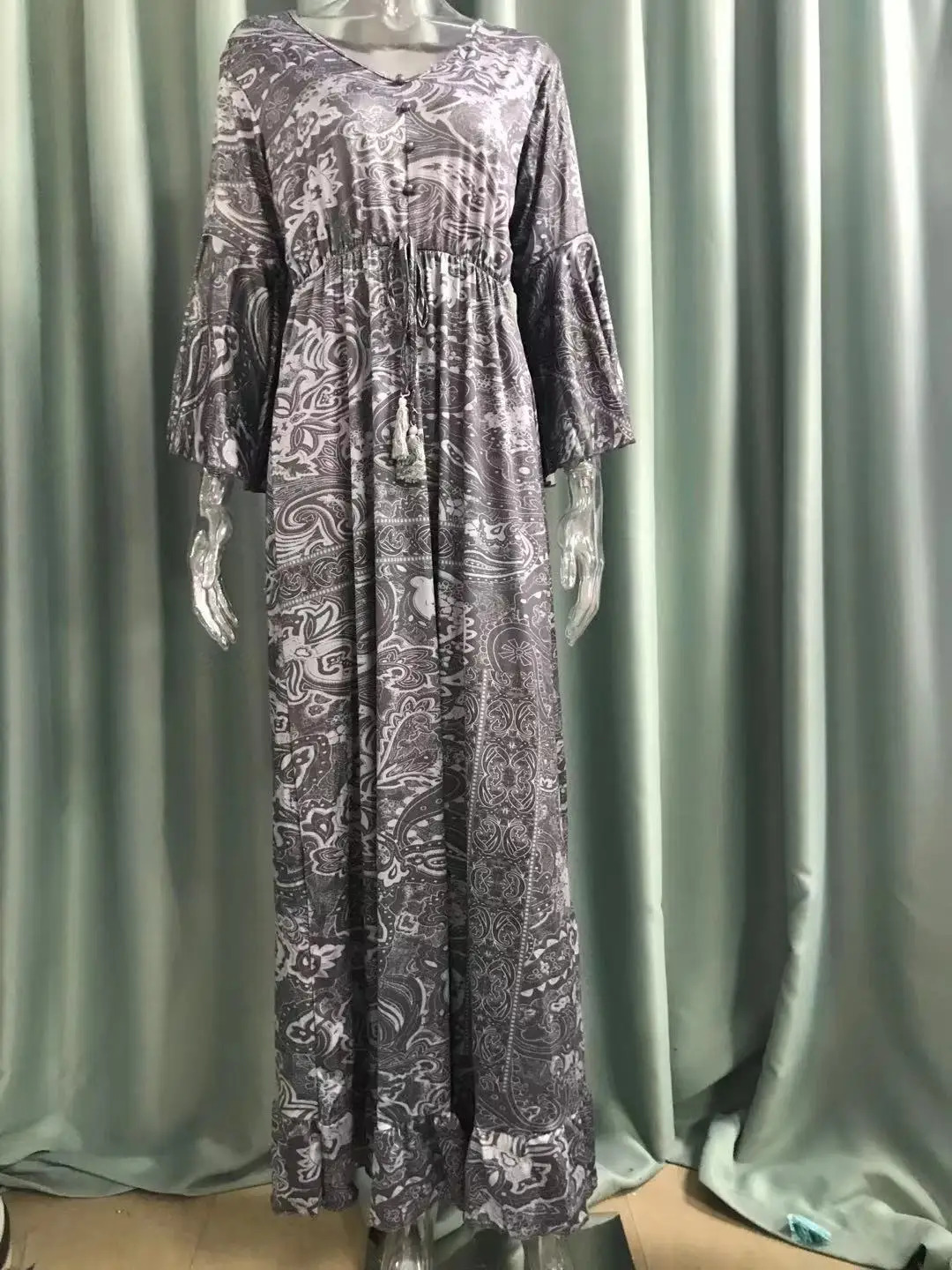 Cross border Bohemian style small sleep print V-neck high waisted holiday dress from Europe and the United States 250103