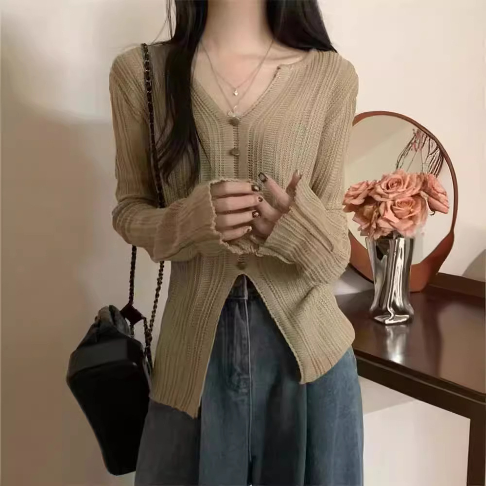 Coffee Colored V-neck Mid Length Knitted Base Sweater for Women in Autumn New Maillard Sweater with Split Top Inside