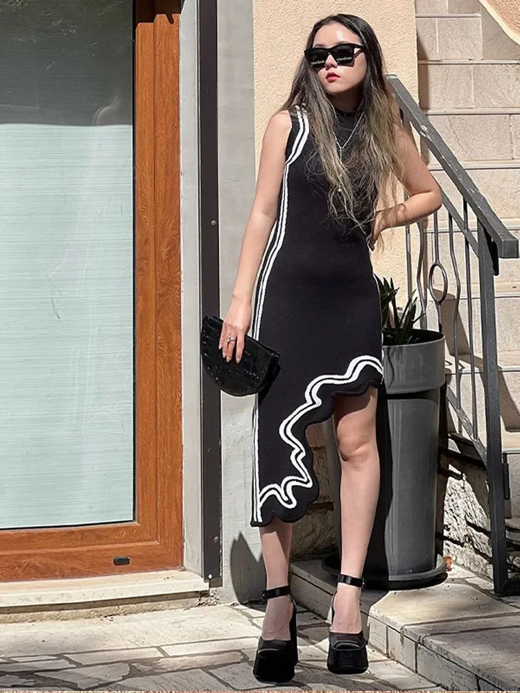 Knitted Asymmetric Wavy Dress Women Contrast Hem Ruffle O-neck Sleeveless Slim High Waist Dresses Female Fashion Lady Streetwear 250102