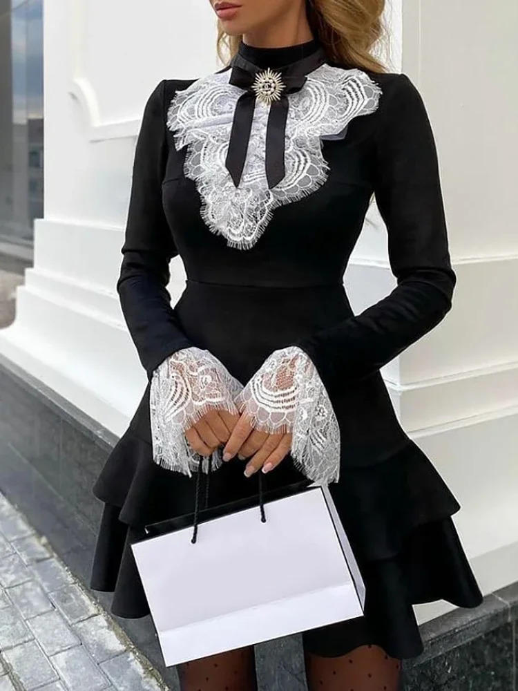 2025 Womens Dress Fashion Elegant Sexy Long Sleeve Lace Bell Sleeve Ruffle Dress OL Classic Romantic Splicing Mini Dress 250103
