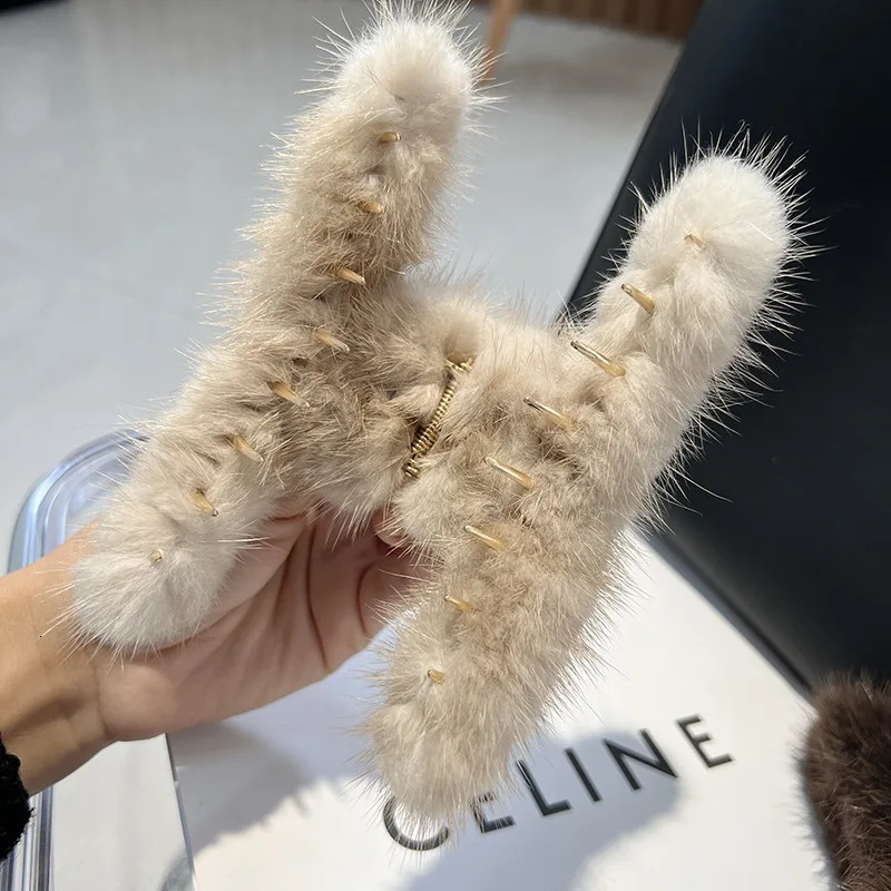 Real Mink Fur Barrettes Winter Fluffy Hair Claw Elegant Acrylic Hairpins Clip Crab Headwear for Women Girls Hair Accessories 250103