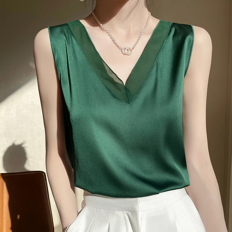 Strap Top Women Halter V Neck Basic White Cami Sleeveless Satin Silk Tank Tops WomenS Summer Camisole 250103