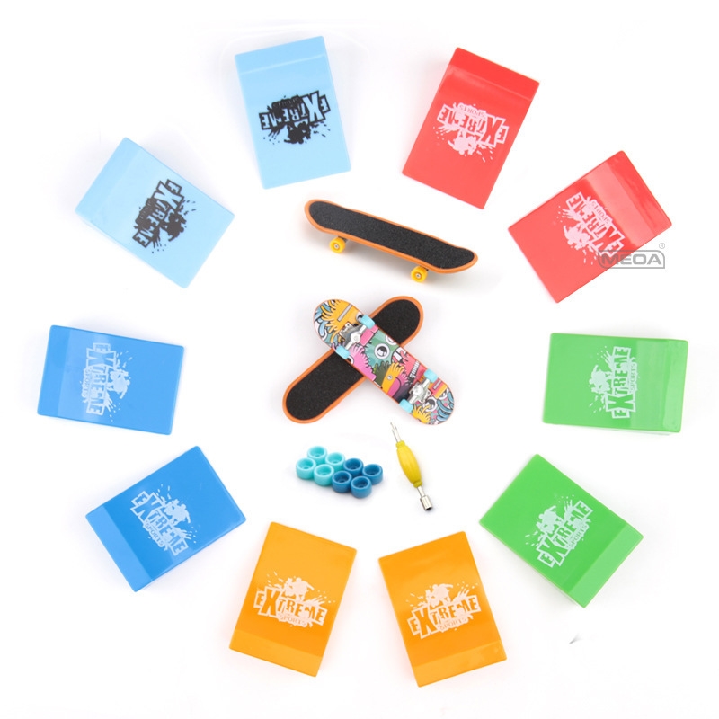 Free assembly of finger scooter, alloy model scooter, two-wheeled flat scooter, pants combination Diy sports suit