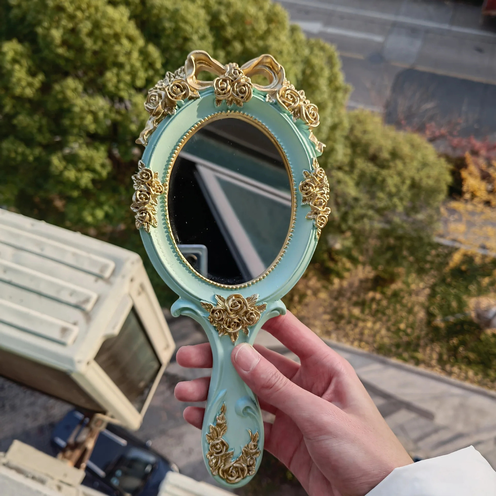 European Style Retro Handheld Mirror Vintage Makeup Vanity Hand Mirror Spa Salon Cosmetic Compact Mirror Desktop Makeup Tools 250103