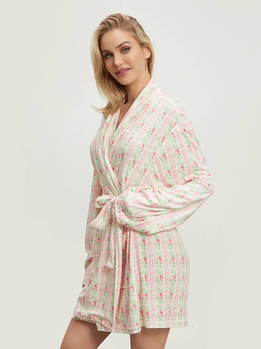 Women Soft Cotton Long Robe Floral Fruit Print Flannel Shawl Collar Dressing Gown Bathrobe Warm Lounge Robe Pjs Sleepwear 250102