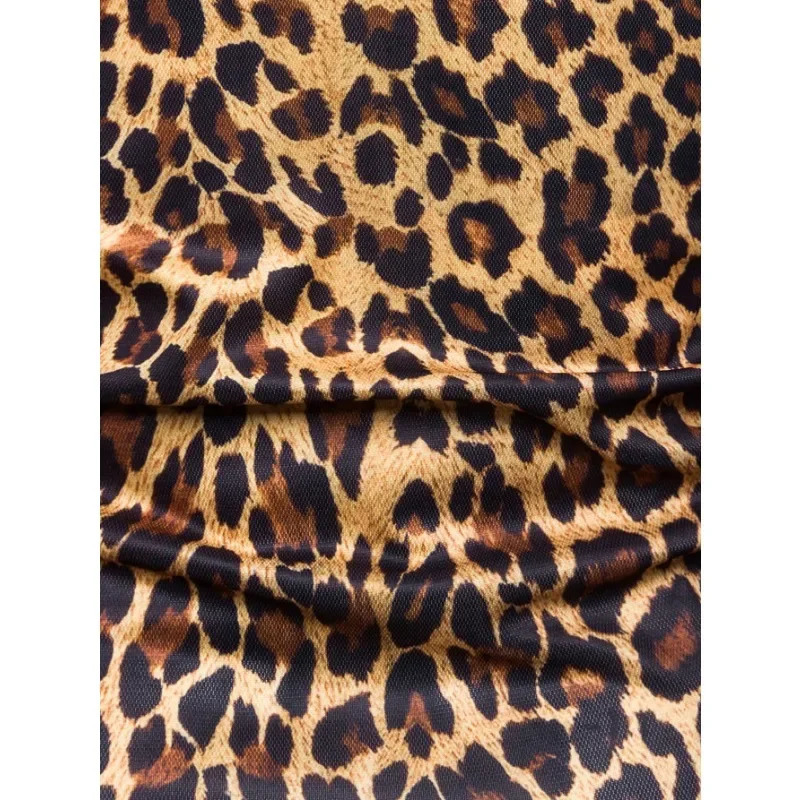 1pc Mens Fashion Tshirt Leopard Print Short Sleeve Breathable Lapel Men Clothing 241224Z