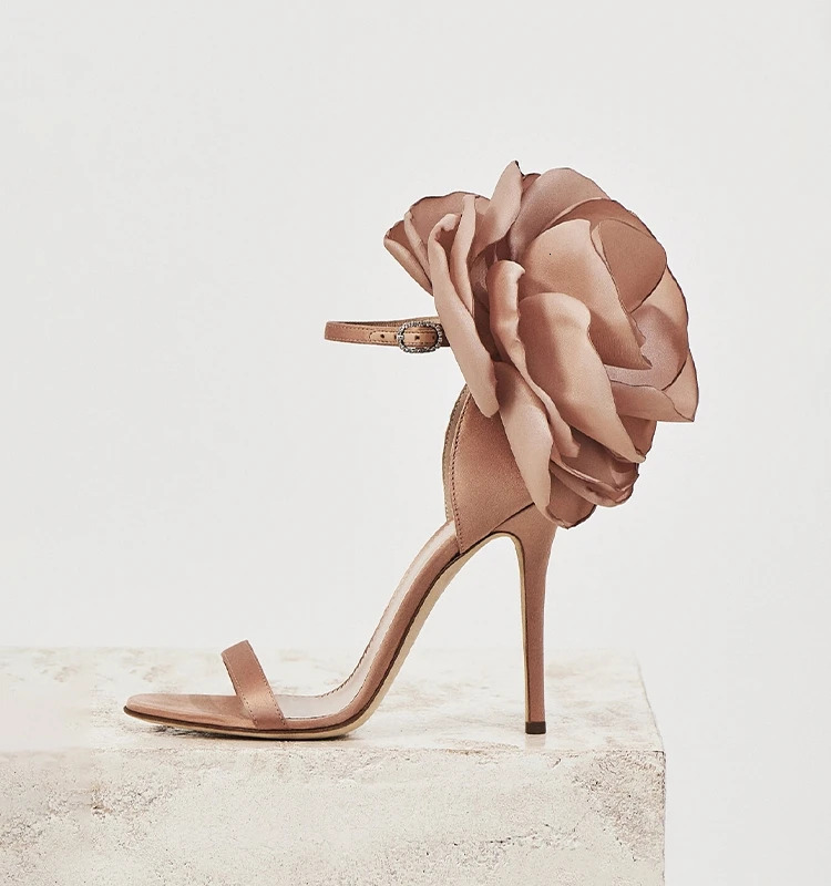 Wer High Heels 2024 New European And American Silk Round Open Toe Slim Heel One E Banquet Sandals For Women