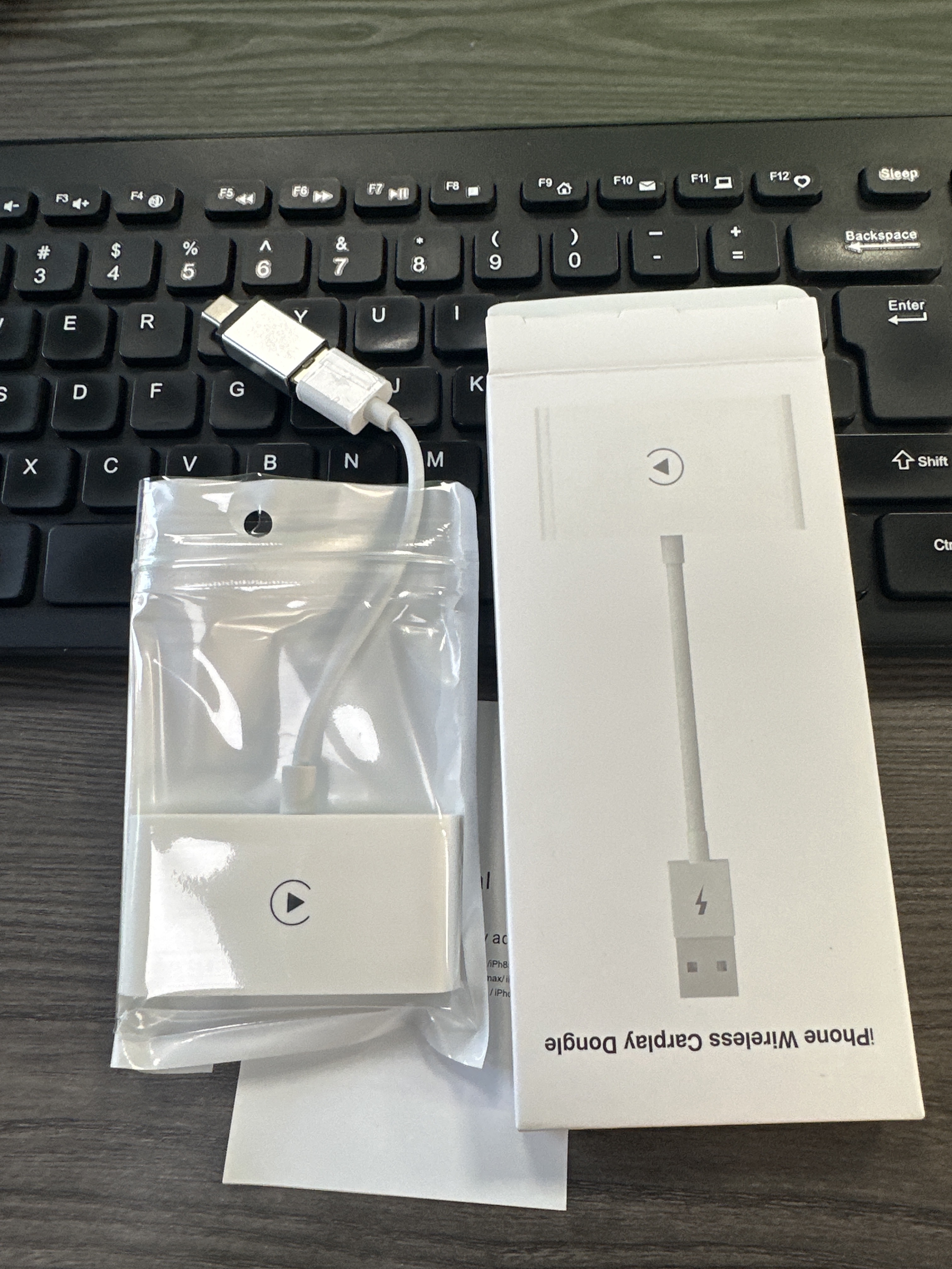 CarPlay For Android/Apple Wired to Wireless Carplay Dongle Plug And Play USB Connection Auto Car Adapter