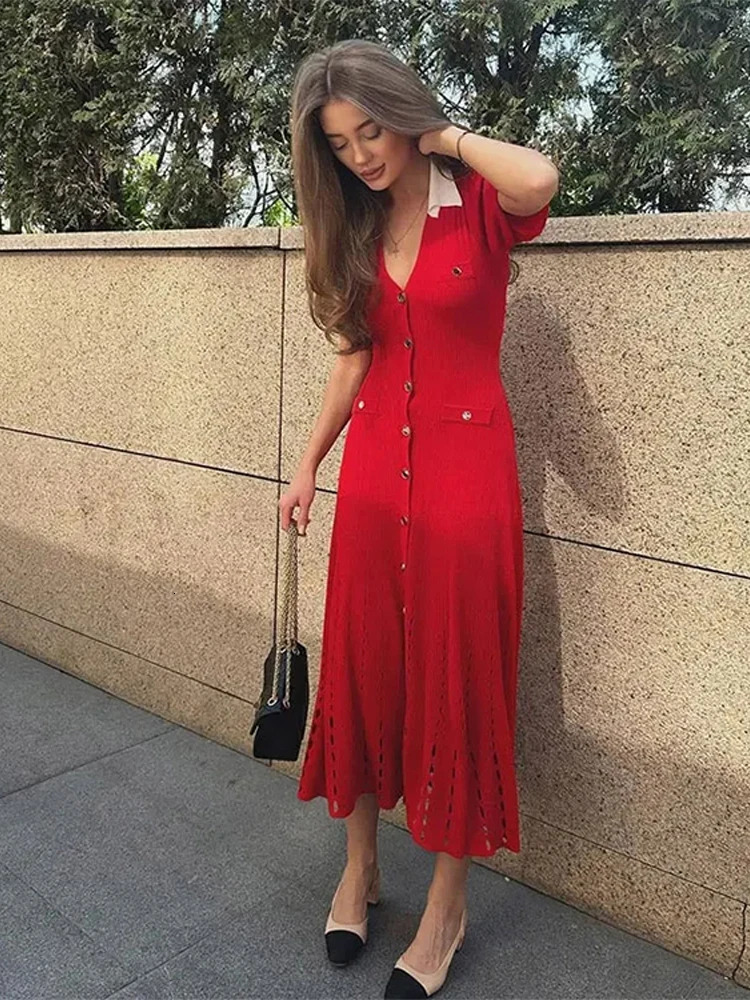 V-Neck Bubble Sleeved Knitted Beach Dresses Waist Cinched Hollowed Out Slimming Red Long Dress Single Breasted Button Women Robe 250102