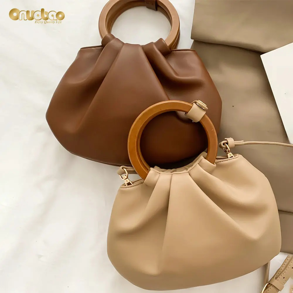 Cloud Bag for Women Fashion Pleated Small Bag Wooden Handle Simple Tote Bags for Ladies 241231