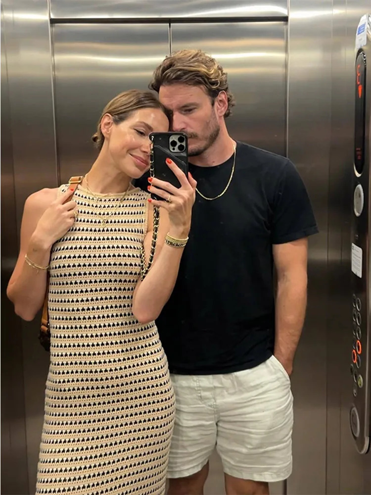 Fashion Sleeveless Knitting O-neck Long Dress Women Spring Summer Contrast Slim Striped Dresses Female Streetwear Robe 250102