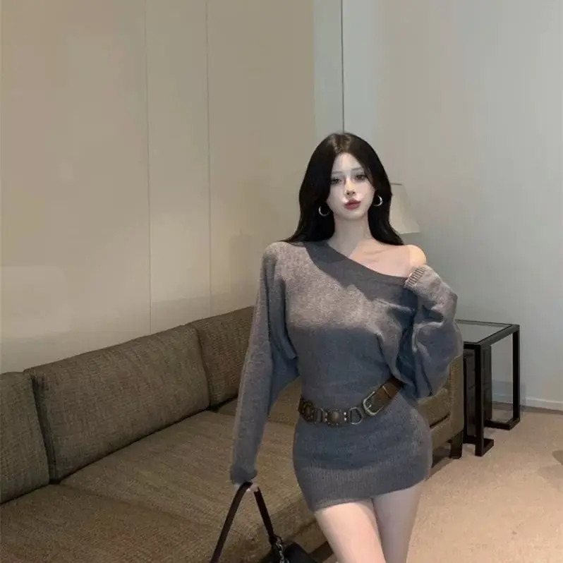 Winter Advanced Personality Offshoulder Knitted Khaki Sweater Dress Womens Temperament Waist Slimming Elastic Skirt Short Skirt 250102