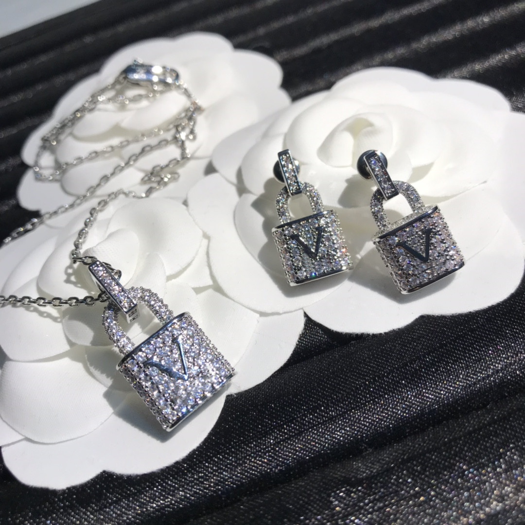 Luxury Designer Gold Bracelets Charm Chain Bracelet For Women Man Plated Gold Chain Bracelets Supply