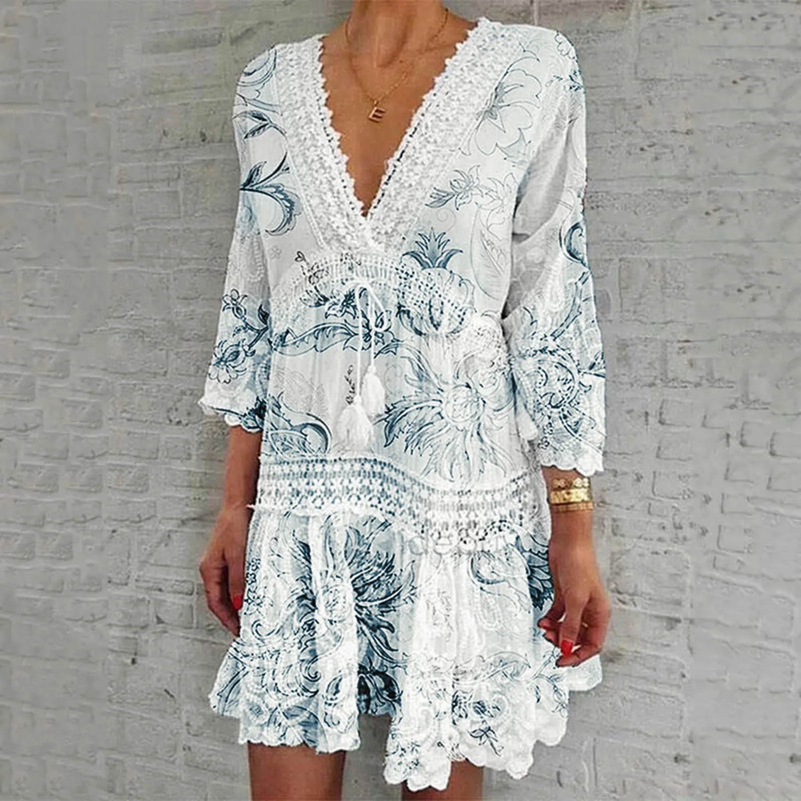 Womens Summer Retro Bohemian V-neck Jacquard Beach Dress Fashionable and Sexy Hollow Tie Bikini Flip Dress 250103