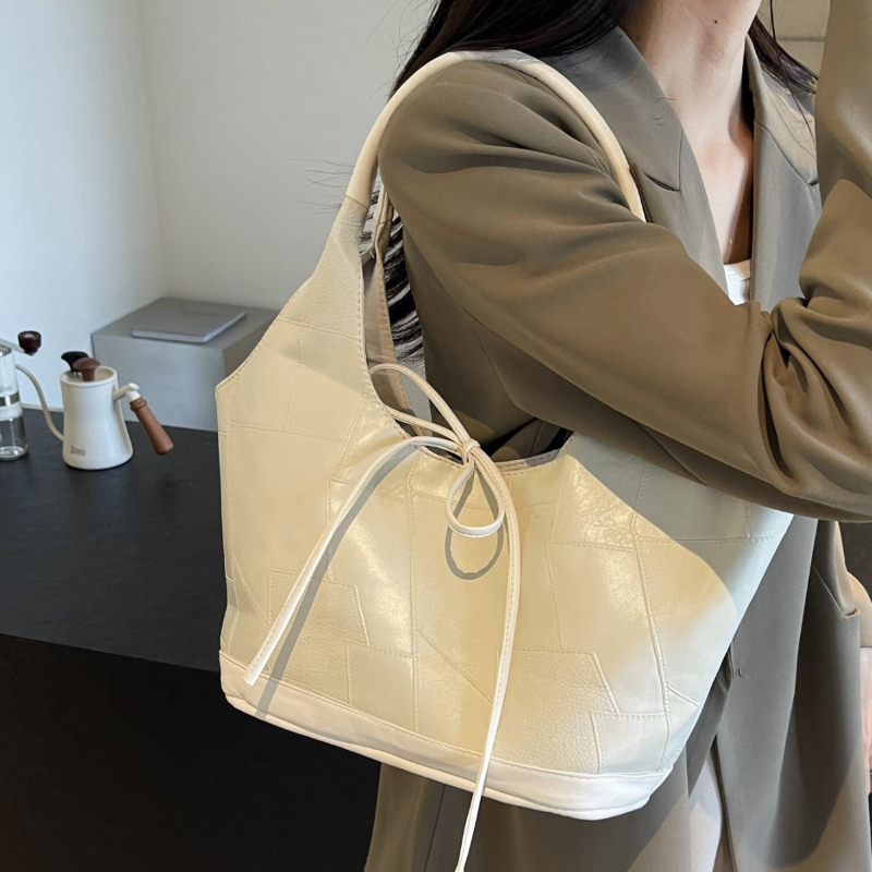 Advanced Leisure Commuter New Tote Women Fashion Large-Capacity Retro Shoulder Bag