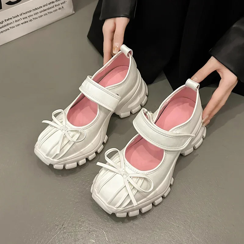 Women Casual Silver Platform Ballet Shoes Thick Sole Sneakers Summer Fashion Single Shoes Woman Platform Mary Jane Pumps 250103